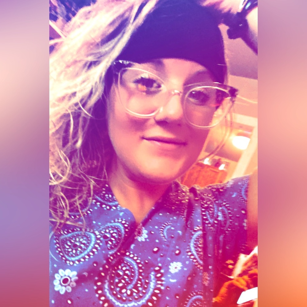 Meet your Posher, Samantha
